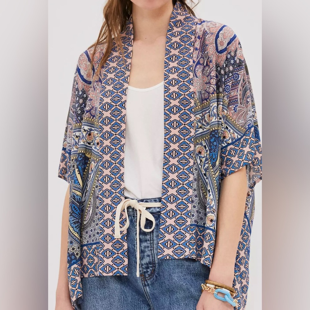 Aletha Cropped Kimono
Anthropologie